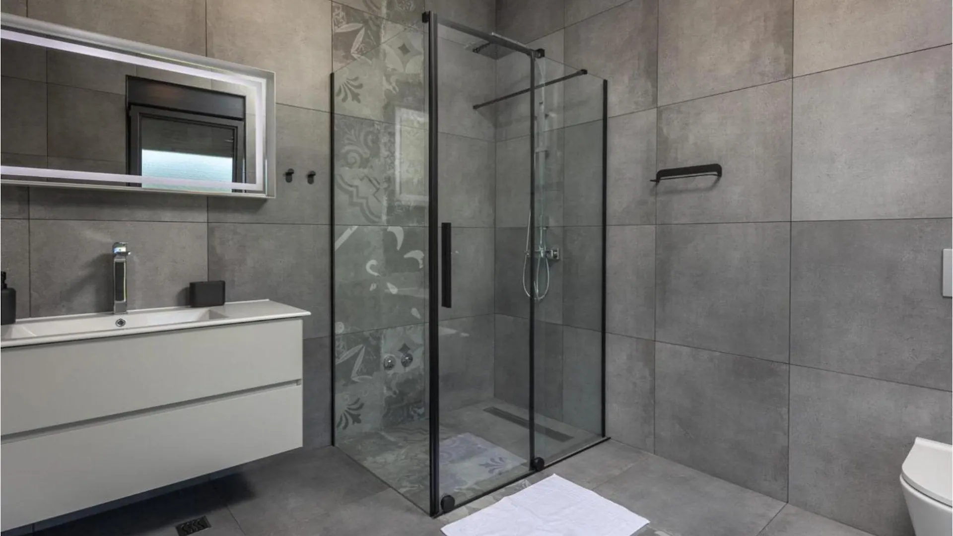 Nice Home In Stancija Paradiz Jursici Holiday home